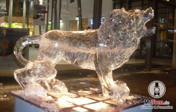 Eisfigur: Löwe, Eislöwe, Löwe aus Eis